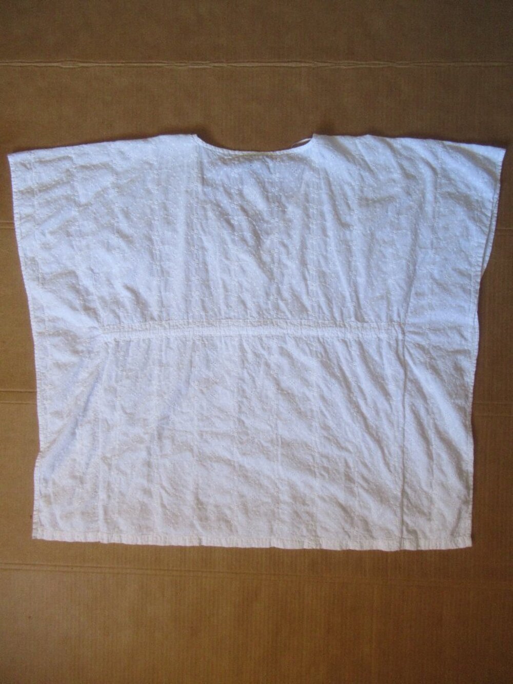 Ralph Lauren White Eyelet Kaftan Swim Cover-Up | Size Medium - Picture 4 of 12